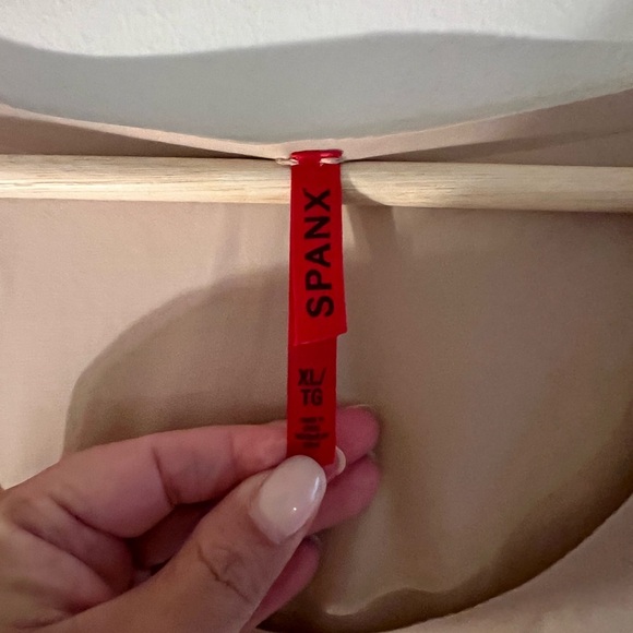 SPANX Beige Top - Picture 3 of 4